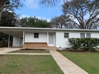 Primary Photo - 105 Mandalay Ln