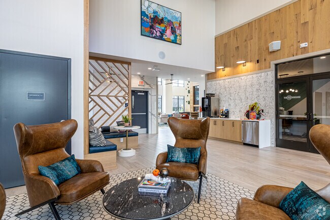 Vestíbulo - The Standard at Four Corners - Affordable