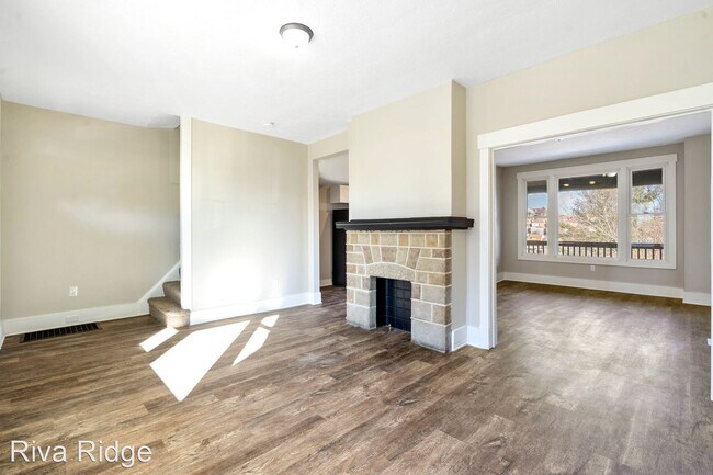 Foto del edificio - 3 br, 1 bath House - 329 Quincy Avenue