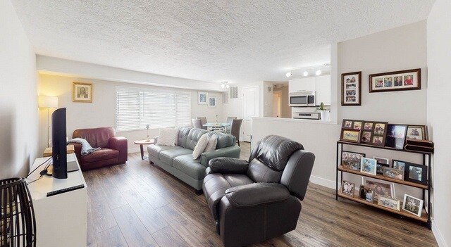 Building Photo - 4005 S 300 E