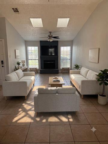 Foto del edificio - 2105 Maplewood Trail