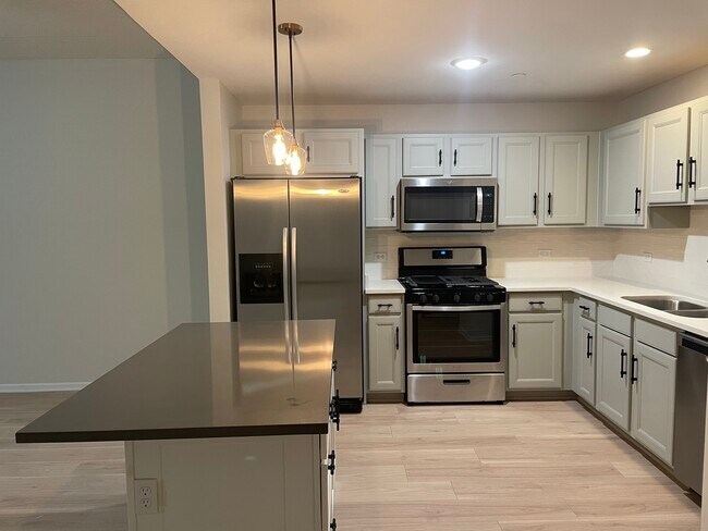 Foto del edificio - 845 E 22nd St