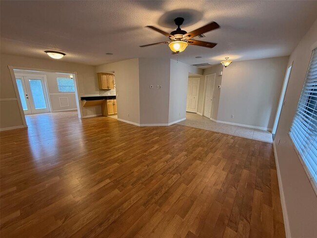 Foto del edificio - 20979 Lawson Ave