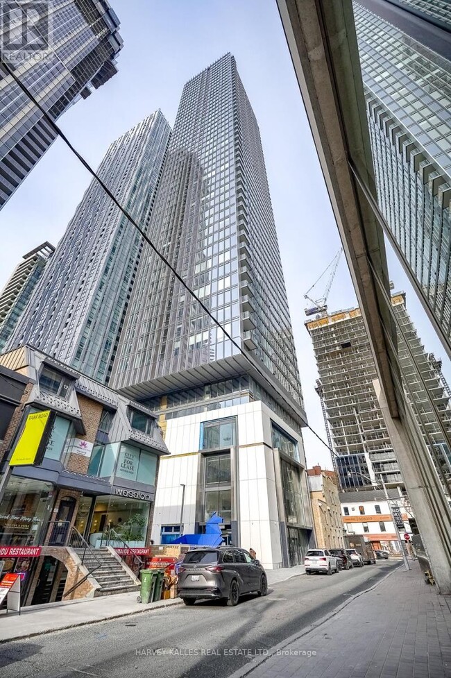 Building Photo - 8-3308 Cumberland St