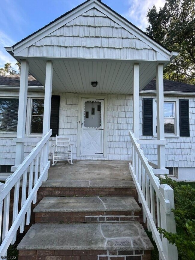 Foto del edificio - 318 Palmer Rd