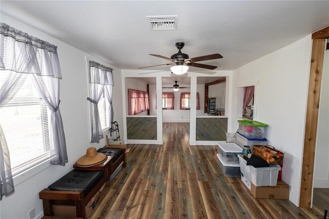 Foto del edificio - 17841 Palm Creek Dr