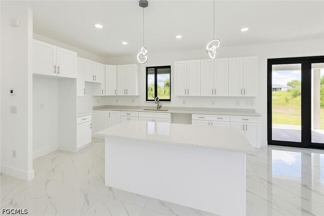 Foto del edificio - 612 Ames St E