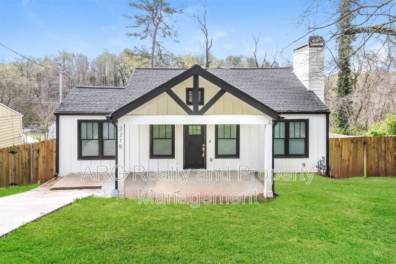 Photo - 2215 Lang Drive