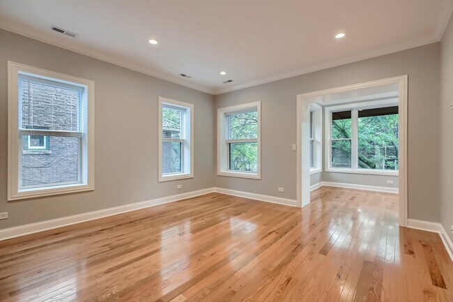 Foto del edificio - 1502 W Jonquil Terrace