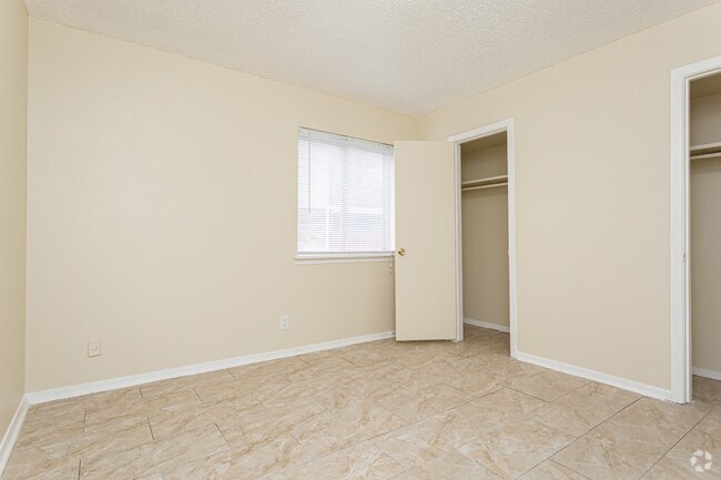 2 HAB, 1 BA - 826 ft² - Cedarwood Apartment - All utilities included!