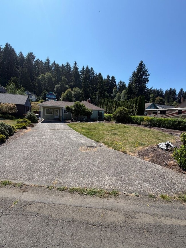 Building Photo - 3521 Harrison Dr