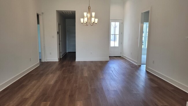 Building Photo - Must see 4 bedroom, 3 bath home!
