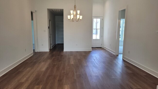 Foto del edificio - Must see 4 bedroom, 3 bath home!