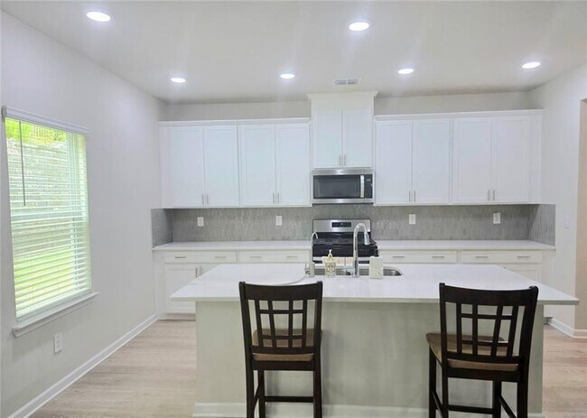 Foto del edificio - 327 Vly Oak Dr