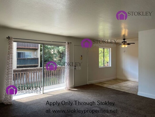 Foto del edificio - 1060 Oak Grove Rd