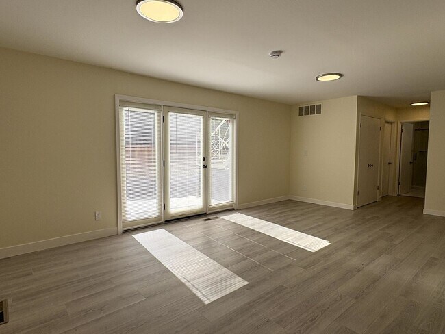 Foto del edificio - Newly Renovated 2BD/1BA in Palo Alto | Prime Location!