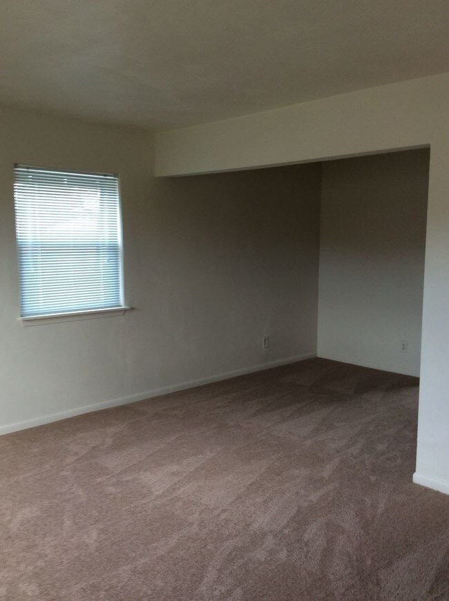 Foto del edificio - 711 E Leicester Ave