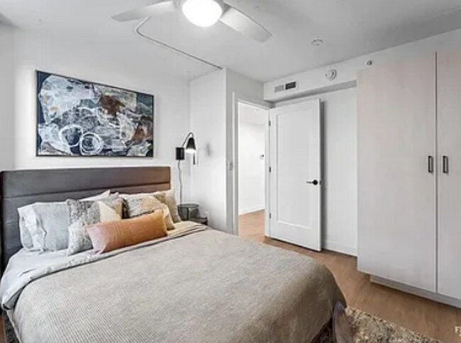 Foto del edificio - Brand New! 2BR/2BA Luxury Lofts Steps from K-State & Aggieville