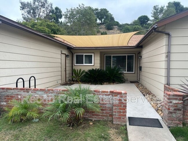 Building Photo - 4859 Campanile Dr