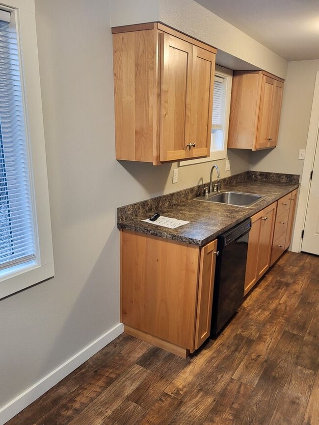 Building Photo - 145-195 Churchdale Ave N