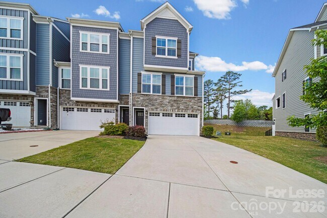 Foto del edificio - 636 Crudent Rd