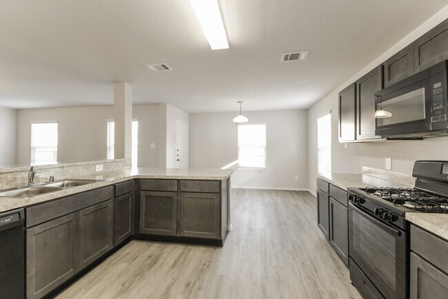 Foto del edificio - Cypresswood Landing - 5014 Sessile Trl., S...