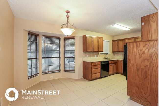 Building Photo - 5300 Stagetrail Dr