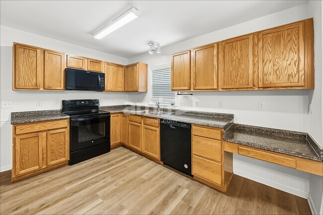 Foto del edificio - 2645 Wynbrook Dr