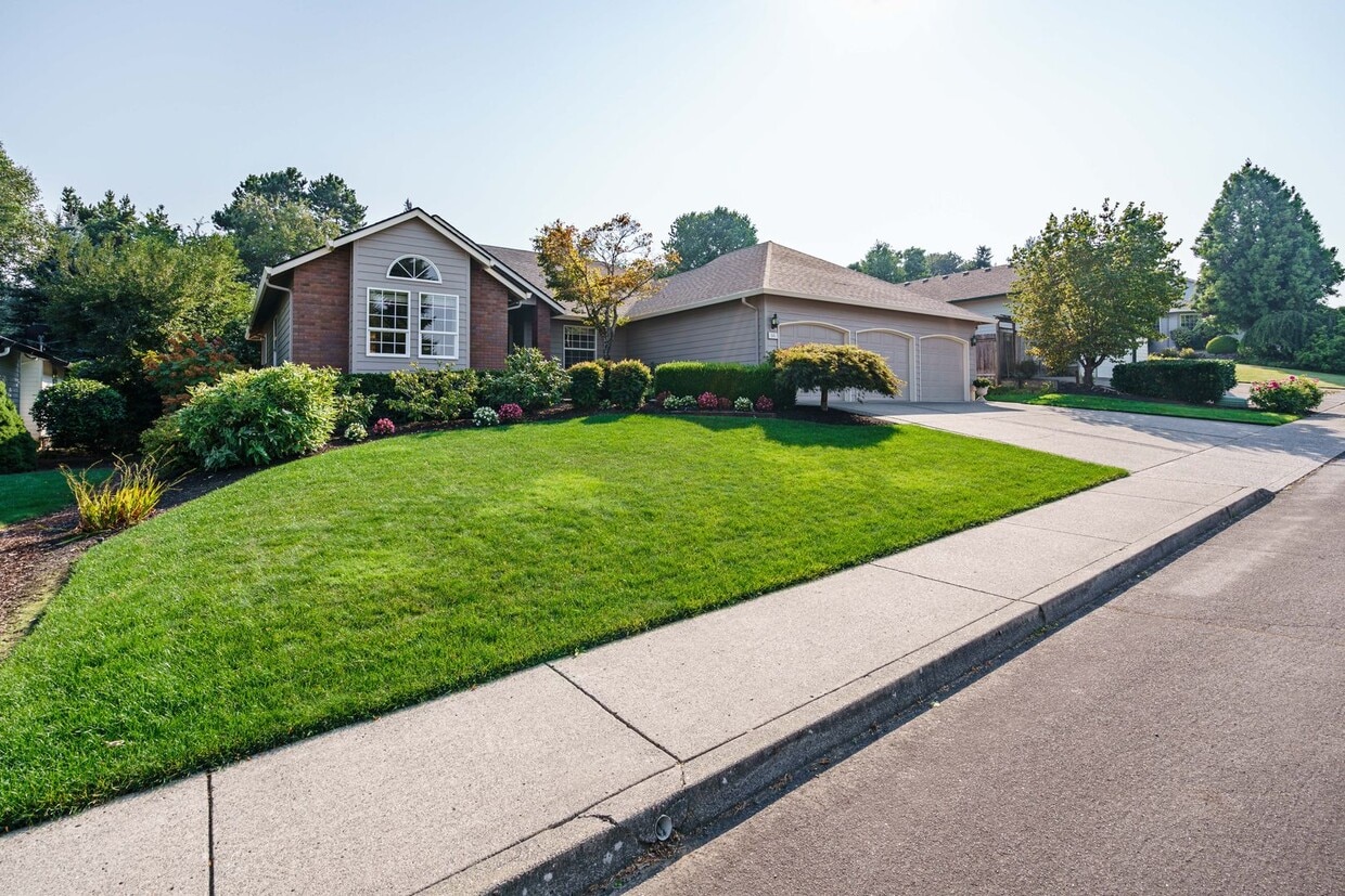 Primary Photo - Beautifully Landscaped 1/4 acre with Well ...