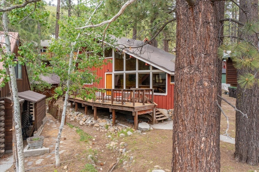Classic Donner Lake cabin FOR RENT House Rental in Truckee, CA