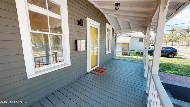 Building Photo - 11 Hildreth Dr