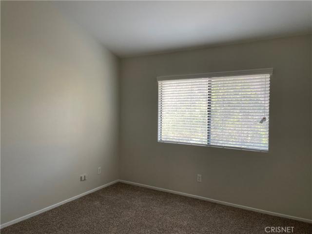 Building Photo - 4 bedroom in Woodland Hills CA 91367