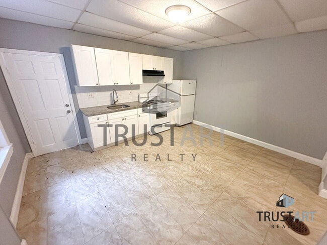 Foto del edificio - 330 N 53rd St