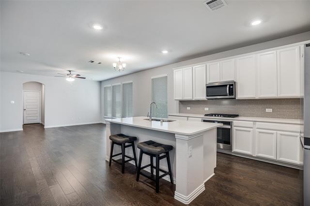 Foto del edificio - 1224 W Yarrow Ave