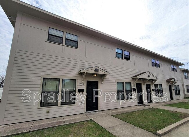 Building Photo - 1029 N Wall St