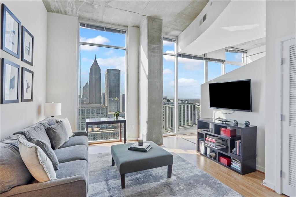 Foto principal - 860 Peachtree St NE