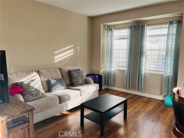 Building Photo - 310 Timberwood