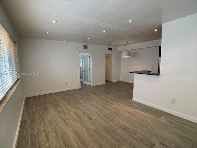 Foto del edificio - 1242 Alton Rd