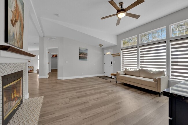 Building Photo - Single-Level Living with Giant Garage & Ba...