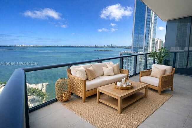 Foto del edificio - 460 NE 28th St