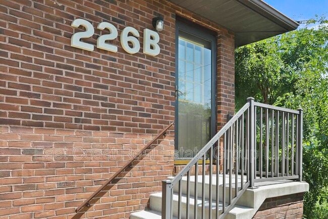 Building Photo - 226B Wakefield Rd