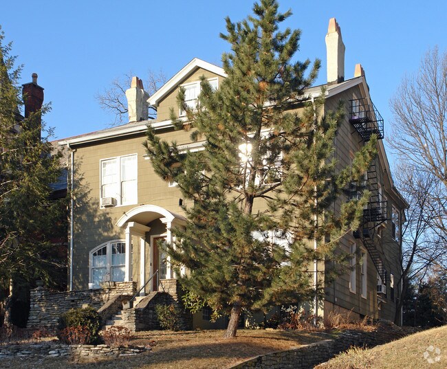 2343 Park Ave - 412-422 Emma St