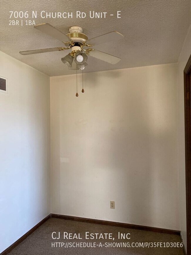 Foto del edificio - 7006 N Church Rd