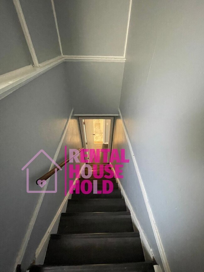Foto del edificio - Cozy 3-Bedroom Bungalow for Rent: A Perfec...