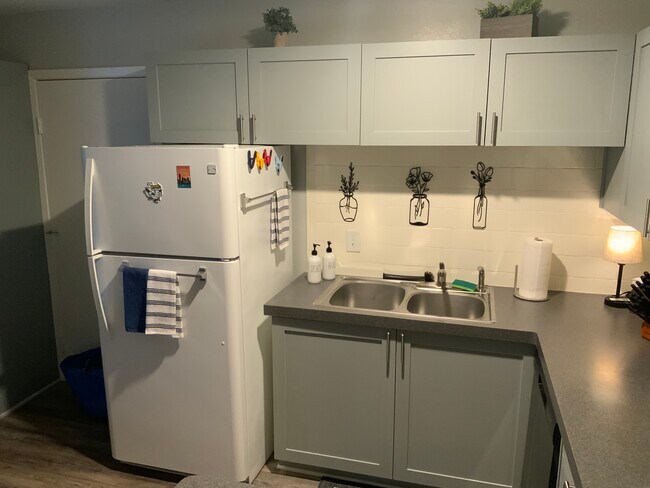 Foto del edificio - 5332 Balcones Dr