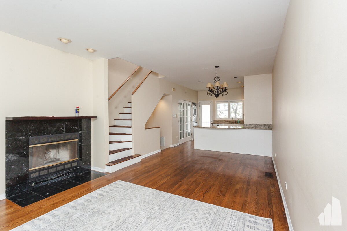 Foto principal - 1781 W Altgeld St