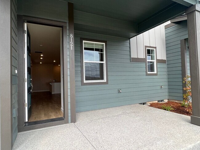 Building Photo - SHOWING 6/7 or SOONER with Advance Appoint...