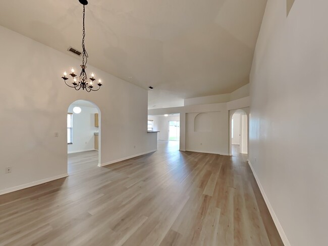 Building Photo - 185 Sawyerwood Pl