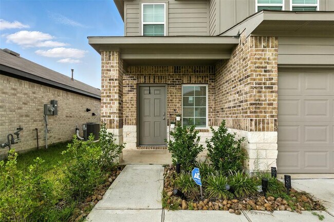 Foto del edificio - 24010 Breckenridge Hts Ln