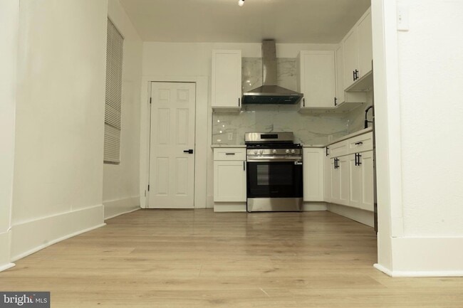Photo - 5723 Delancey St Townhome